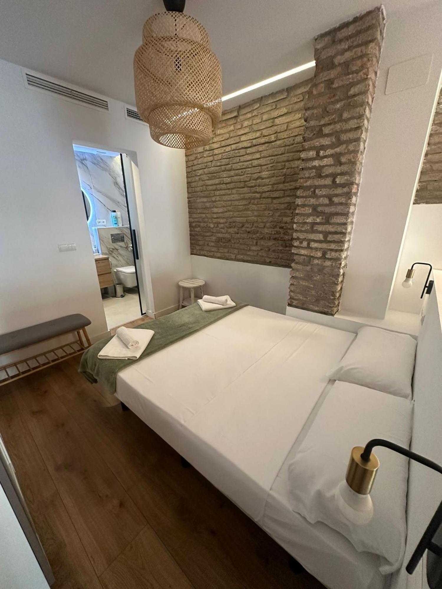 El Patio De La Luna Freshapartments Malaga Bilik gambar